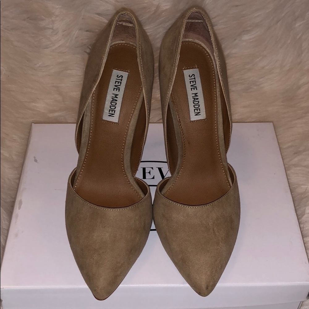 Steve Madden heels size 8 color sand